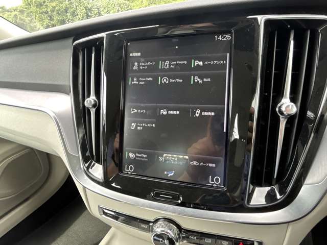 ボルボ Ｖ６０ Ｔ５　モメンタム R2年 (東北) 99