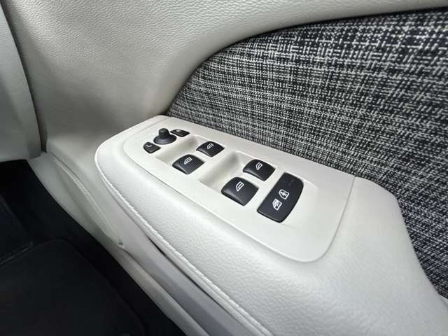 ボルボ Ｖ６０ Ｔ５　モメンタム R2年 (東北) 99