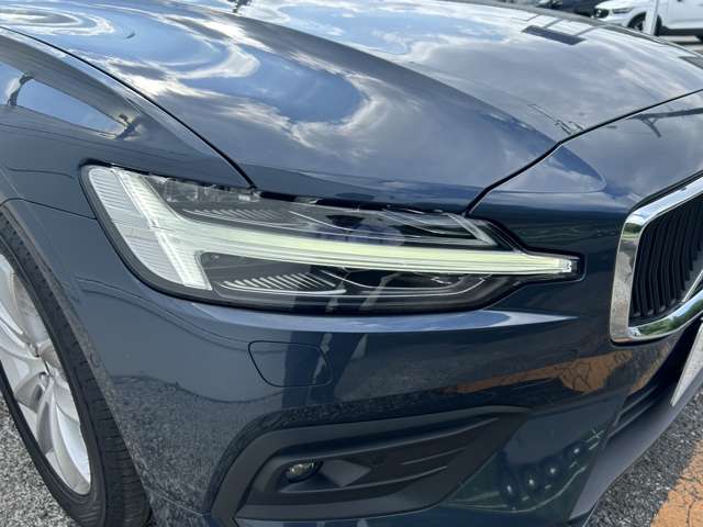 ボルボ Ｖ６０ Ｔ５　モメンタム R2年 (東北) 99