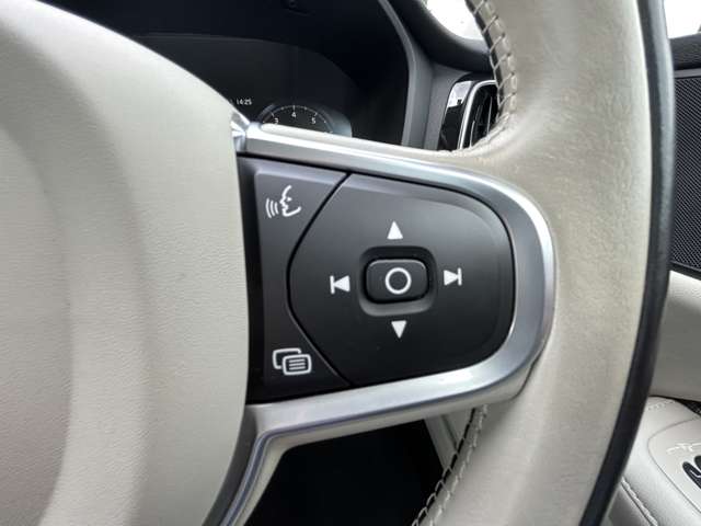 ボルボ Ｖ６０ Ｔ５　モメンタム R2年 (東北) 99