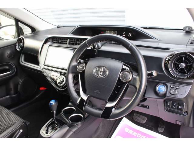 トヨタ アクア １．５ クロスオーバー H30年 (関東) 99