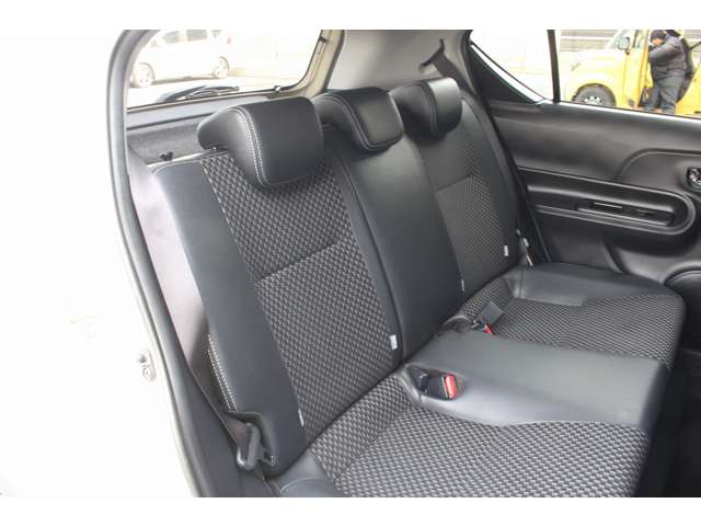 トヨタ アクア １．５ クロスオーバー H30年 (関東) 99