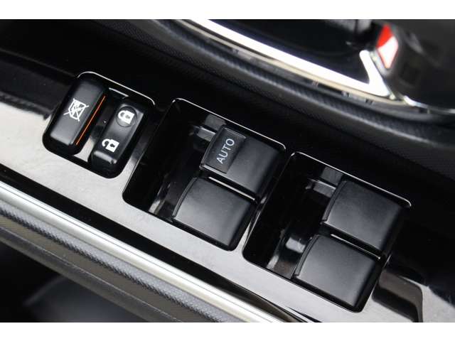 トヨタ アクア １．５ クロスオーバー H30年 (関東) 99