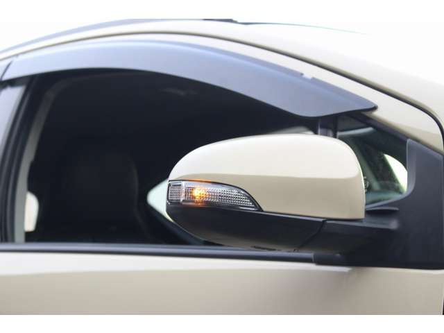 トヨタ アクア １．５ クロスオーバー H30年 (関東) 99