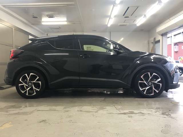 トヨタ Ｃ−ＨＲ １．２ Ｇ－Ｔ ４ＷＤ H29年 (北海道) 99