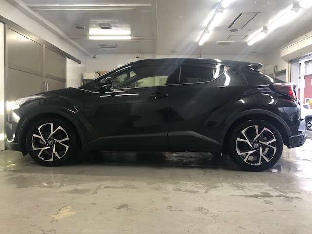 トヨタ Ｃ−ＨＲ １．２ Ｇ－Ｔ ４ＷＤ H29年 (北海道) 99
