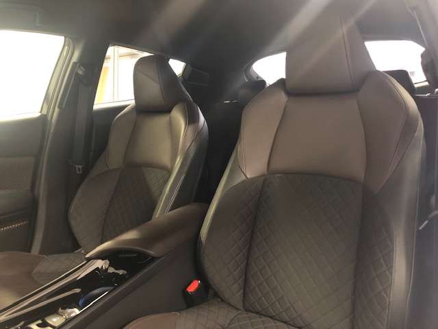 トヨタ Ｃ−ＨＲ １．２ Ｇ－Ｔ ４ＷＤ H29年 (北海道) 99