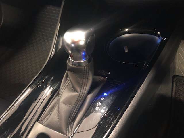 トヨタ Ｃ−ＨＲ １．２ Ｇ－Ｔ ４ＷＤ H29年 (北海道) 99