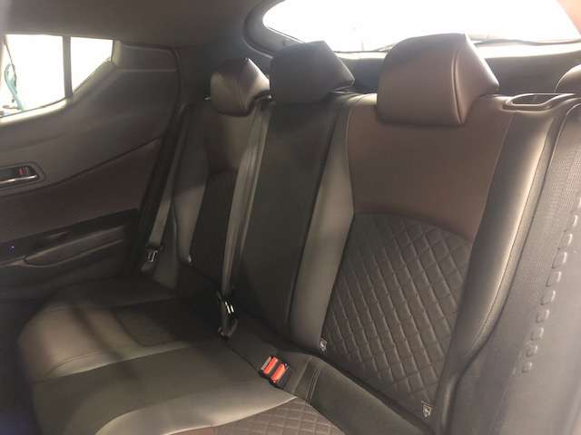 トヨタ Ｃ−ＨＲ １．２ Ｇ－Ｔ ４ＷＤ H29年 (北海道) 99