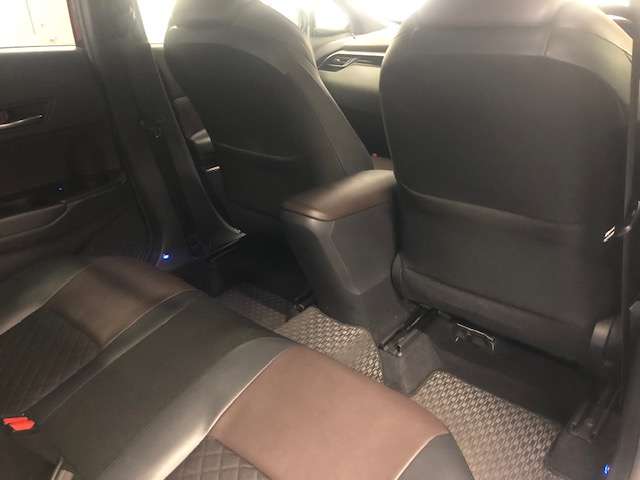 トヨタ Ｃ−ＨＲ １．２ Ｇ－Ｔ ４ＷＤ H29年 (北海道) 99