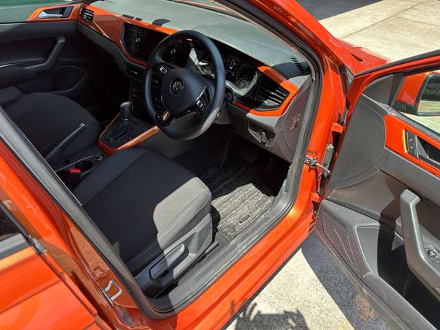 フォルクスワーゲン ポロ ＴＳＩ　コンフォートライン R1年 (東海) 99