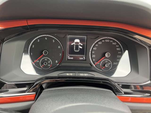 フォルクスワーゲン ポロ ＴＳＩ　コンフォートライン R1年 (東海) 99