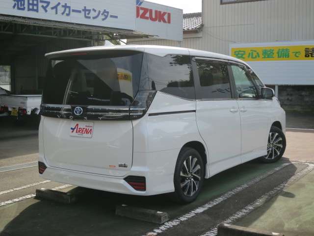 トヨタ ヴォクシー １．８ ハイブリッド Ｓ－Ｚ R6年 (関東) 99