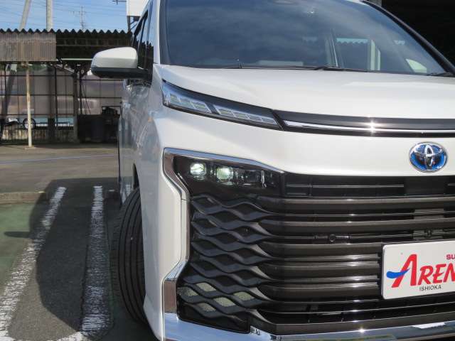 トヨタ ヴォクシー １．８ ハイブリッド Ｓ－Ｚ R6年 (関東) 99