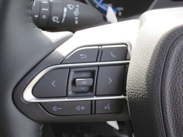 トヨタ ヴォクシー １．８ ハイブリッド Ｓ－Ｚ R6年 (関東) 99