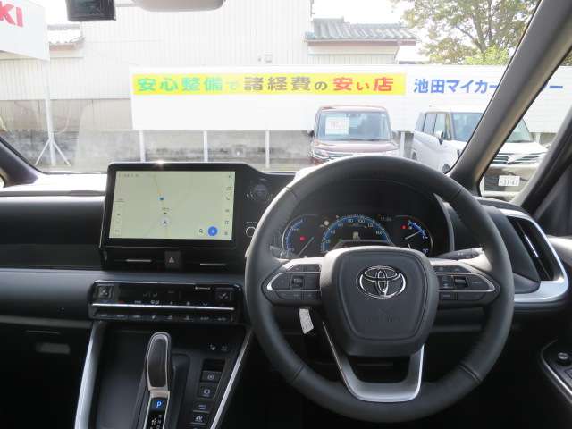 トヨタ ヴォクシー １．８ ハイブリッド Ｓ－Ｚ R6年 (関東) 99