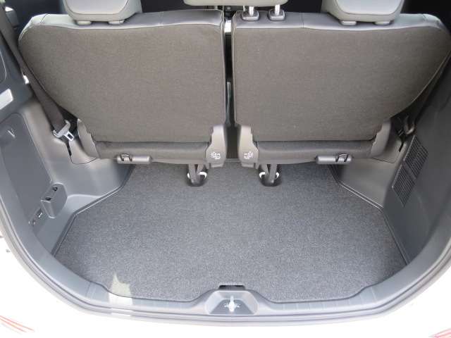 トヨタ ヴォクシー １．８ ハイブリッド Ｓ－Ｚ R6年 (関東) 99