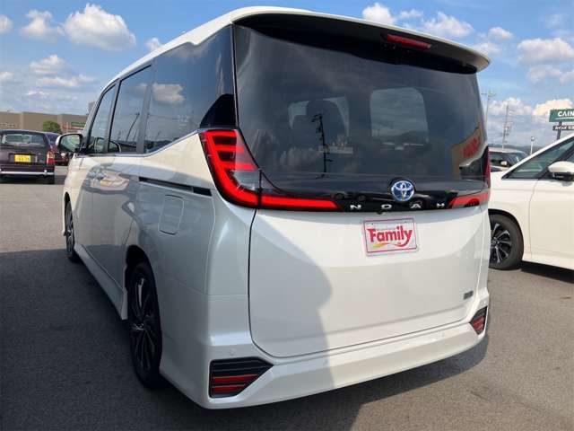 トヨタ ノア １．８ ハイブリッド Ｓ－Ｚ R6年 (東海) 99