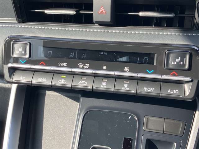 トヨタ ノア １．８ ハイブリッド Ｓ－Ｚ R6年 (東海) 99