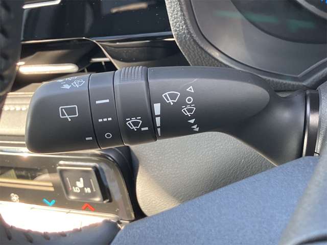 トヨタ ノア １．８ ハイブリッド Ｓ－Ｚ R6年 (東海) 99