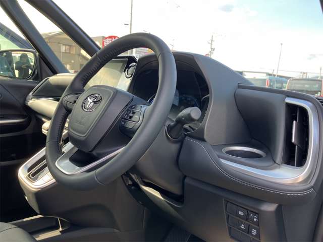 トヨタ ノア １．８ ハイブリッド Ｓ－Ｚ R6年 (東海) 99