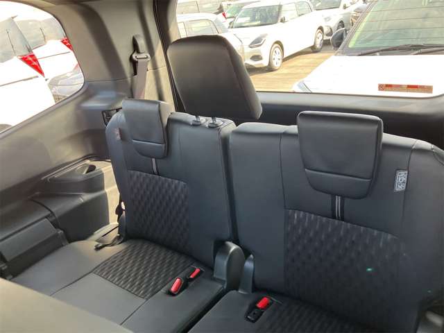 トヨタ ノア １．８ ハイブリッド Ｓ－Ｚ R6年 (東海) 99