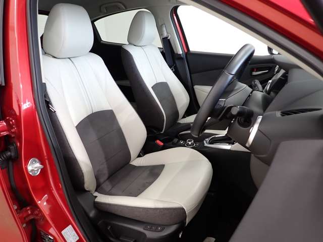 マツダ ＭＡＺＤＡ２ １．５ １５Ｓ ホワイト コンフォート R3年 (関東) 99