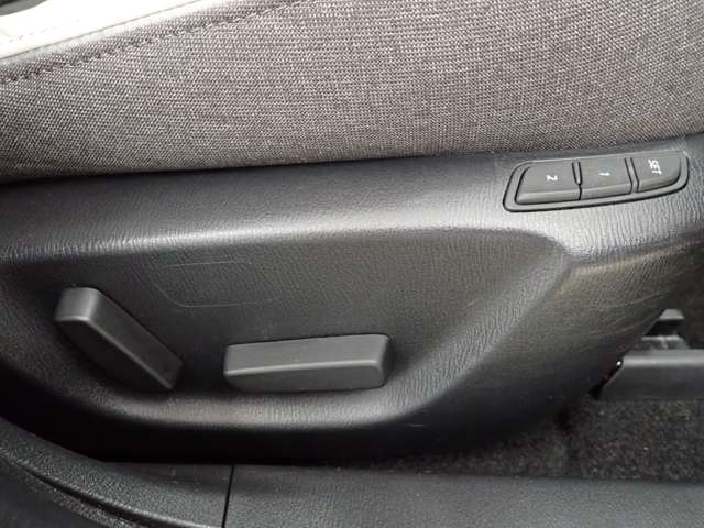 マツダ ＭＡＺＤＡ２ １．５ １５Ｓ ホワイト コンフォート R3年 (関東) 99