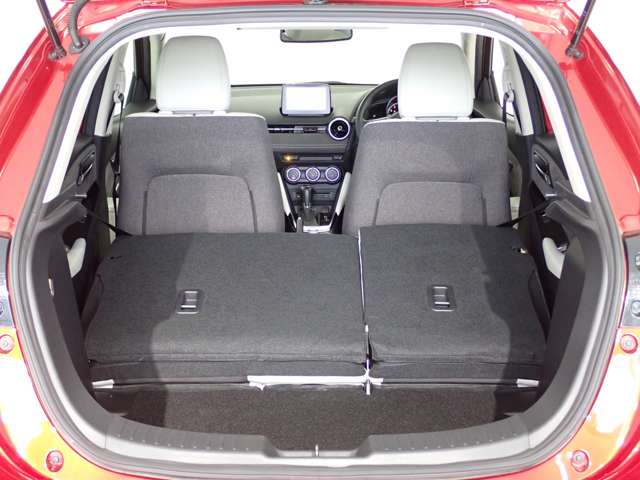 マツダ ＭＡＺＤＡ２ １．５ １５Ｓ ホワイト コンフォート R3年 (関東) 99