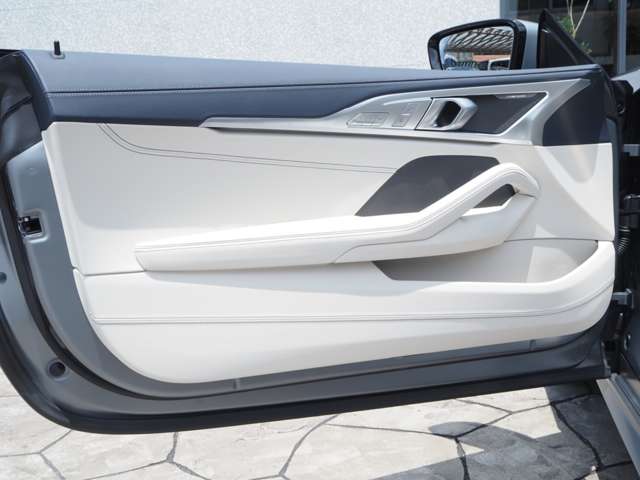 ＢＭＷ ８シリーズ ８４０ｉ　エクスクルーシブ　Ｍスポーツ R5年 (近畿) 99