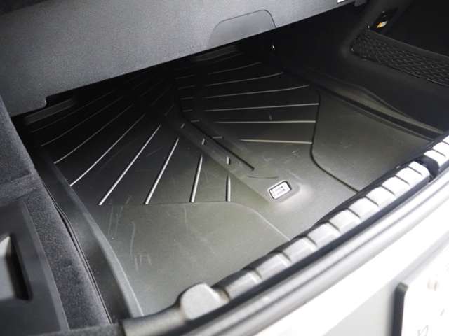 ＢＭＷ ８シリーズ ８４０ｉ　エクスクルーシブ　Ｍスポーツ R5年 (近畿) 99