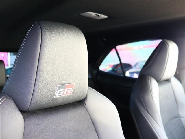 トヨタ ヤリスクロス　ハイブリッド １．５ ハイブリッド ＧＲスポーツ R5年 (関東) 99