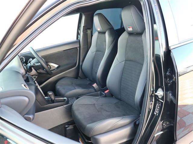 トヨタ ヤリスクロス　ハイブリッド １．５ ハイブリッド ＧＲスポーツ R5年 (関東) 99