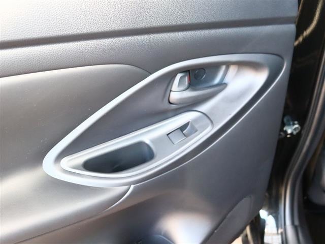 トヨタ ヤリスクロス　ハイブリッド １．５ ハイブリッド ＧＲスポーツ R5年 (関東) 99