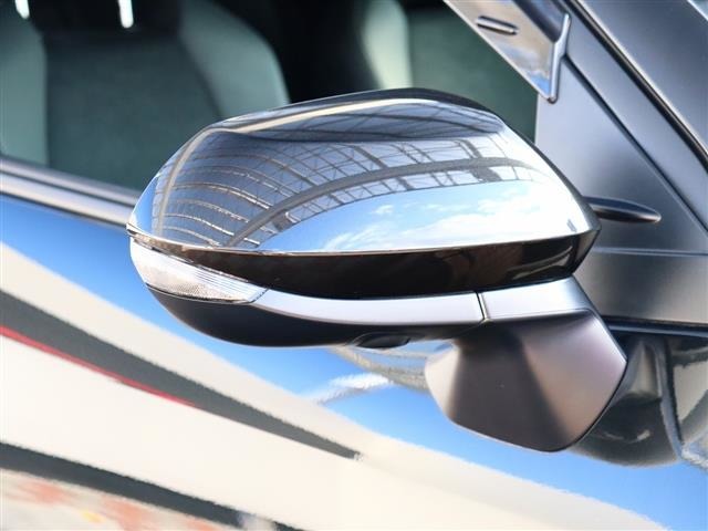 トヨタ ヤリスクロス　ハイブリッド １．５ ハイブリッド ＧＲスポーツ R5年 (関東) 99