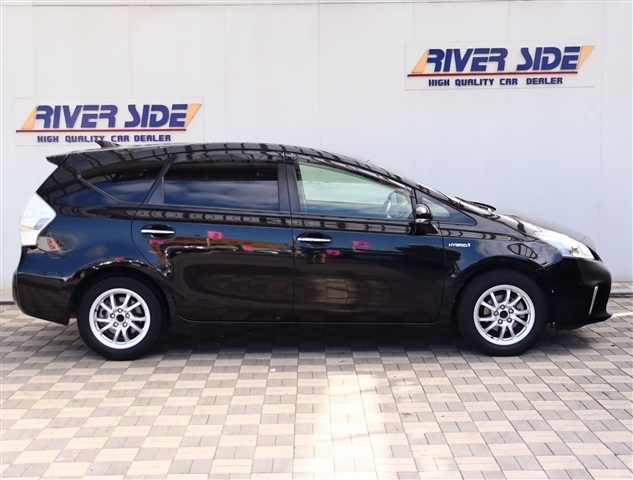 トヨタ プリウスΑ １．８ Ｓ チューン ブラック H26年 (関東) 99