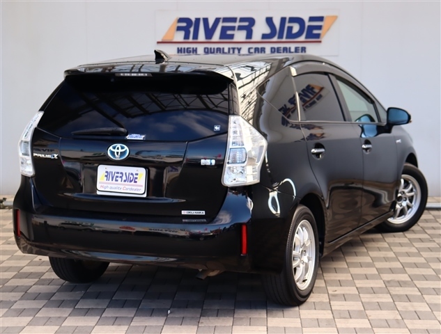 トヨタ プリウスΑ １．８ Ｓ チューン ブラック H26年 (関東) 99