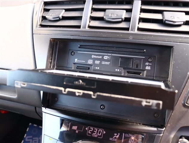 トヨタ プリウスΑ １．８ Ｓ チューン ブラック H26年 (関東) 99