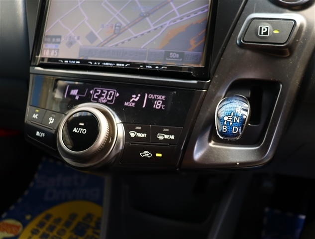 トヨタ プリウスΑ １．８ Ｓ チューン ブラック H26年 (関東) 99