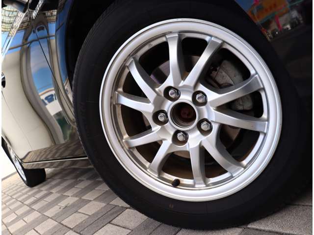 トヨタ プリウスΑ １．８ Ｓ チューン ブラック H26年 (関東) 99