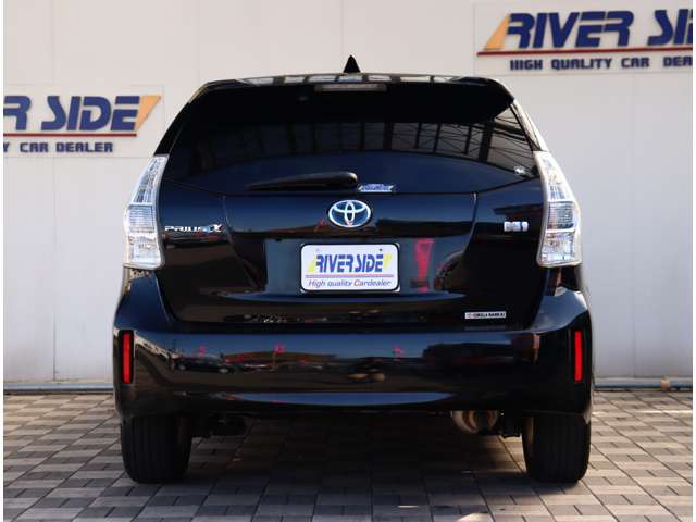 トヨタ プリウスΑ １．８ Ｓ チューン ブラック H26年 (関東) 99