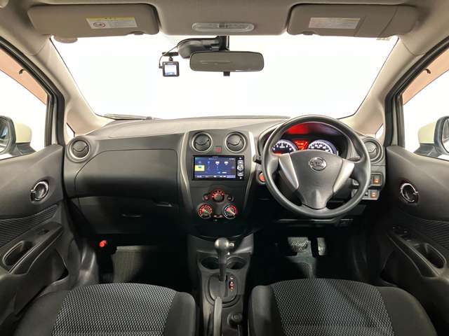 日産 ノート １．２ Ｘ ＦＯＵＲ ４ＷＤ H28年 (北海道) 99