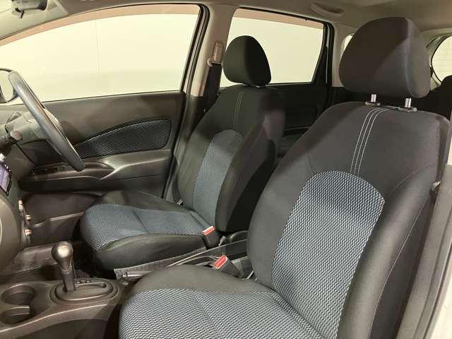 日産 ノート １．２ Ｘ ＦＯＵＲ ４ＷＤ H28年 (北海道) 99