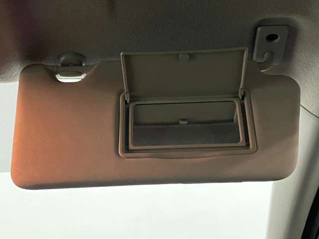 日産 ノート １．２ Ｘ ＦＯＵＲ ４ＷＤ H28年 (北海道) 99