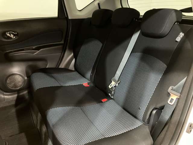 日産 ノート １．２ Ｘ ＦＯＵＲ ４ＷＤ H28年 (北海道) 99