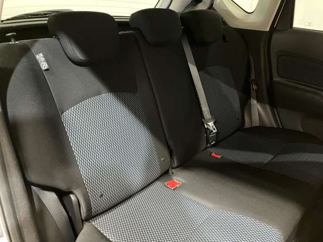 日産 ノート １．２ Ｘ ＦＯＵＲ ４ＷＤ H28年 (北海道) 99