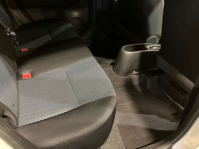 日産 ノート １．２ Ｘ ＦＯＵＲ ４ＷＤ H28年 (北海道) 99