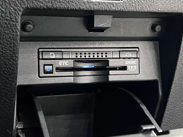 トヨタ ヴェルファイア　ハイブリッド ハイブリッド ２．５ ＺＲ Ｇエディション Ｅ－ＦＯＵＲ ４ＷＤ H27年 (関東) 99