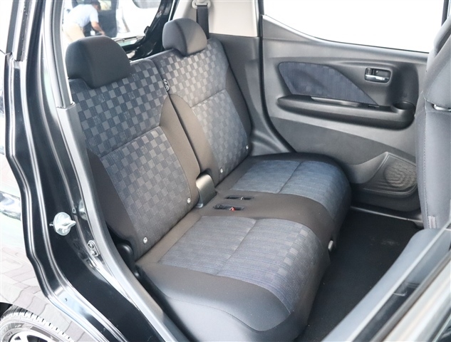 日産 デイズ ６６０ ハイウェイスターＧターボ R1年 (関東) 99