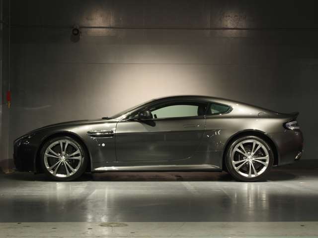 アストンマーティン Ｖ１２ヴァンテージ Ｓ スポーツシフトＩＩＩ H28年 (関東) 99